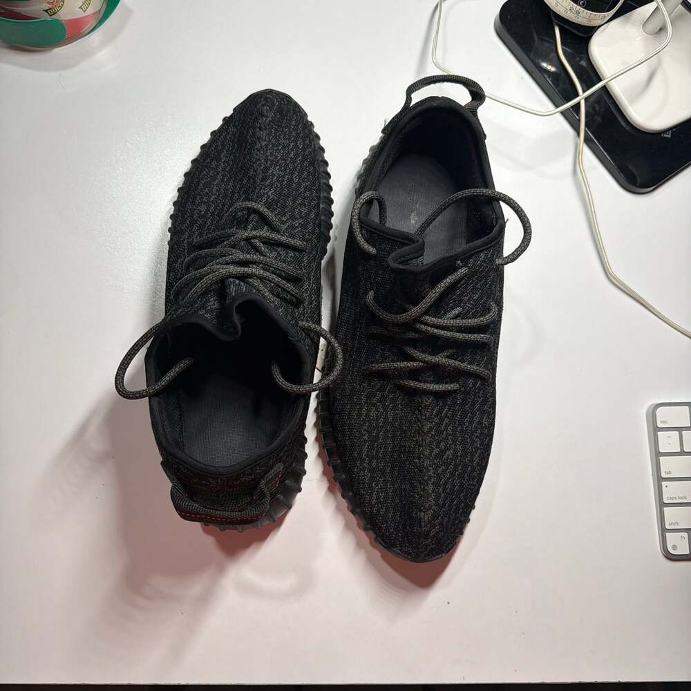 Adidas Yeezy Boost 350 V2 Pirate Black Sneakers - Men's Size 13 - Picture 3 of 7